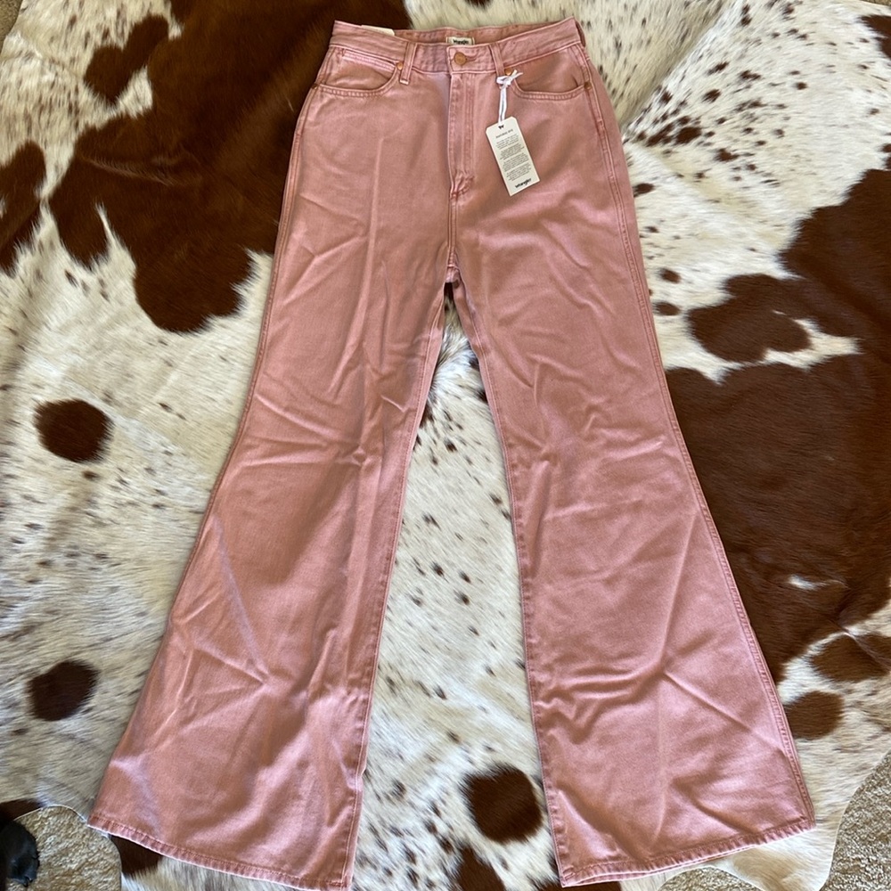 NWT wrangler high rise flare